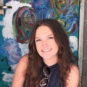 Meet your Posher, Mackenzie